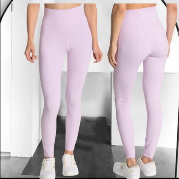 ✨NWT WeWoreWhat Revolve Lilac Purple High Rise Solid Hue Workout Leggings Small - Picture 1 of 9